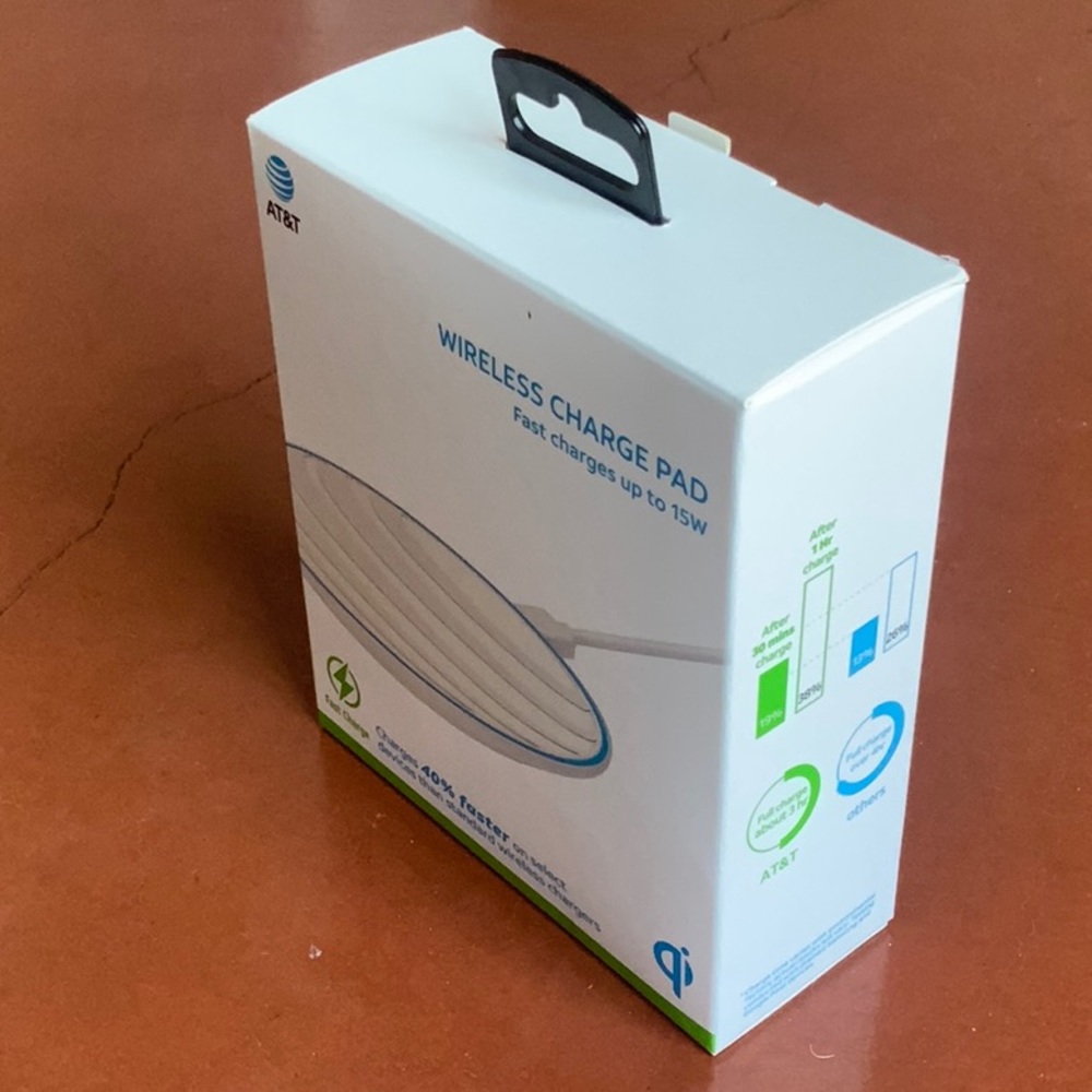 ✨AT&T Wireless Fast Charge Pad - Picture 2 of 5